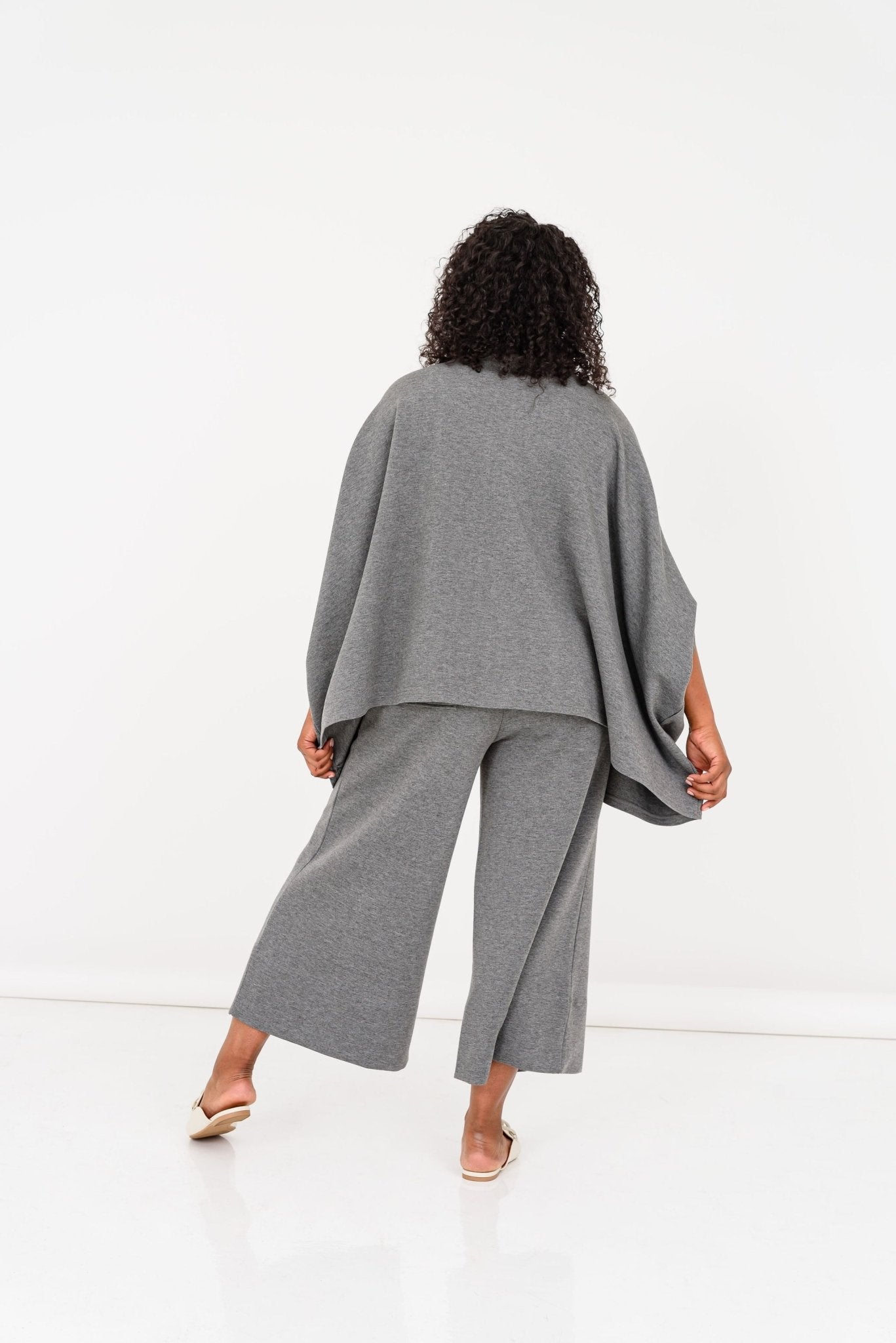 Escape Poncho - UrbanUndercover