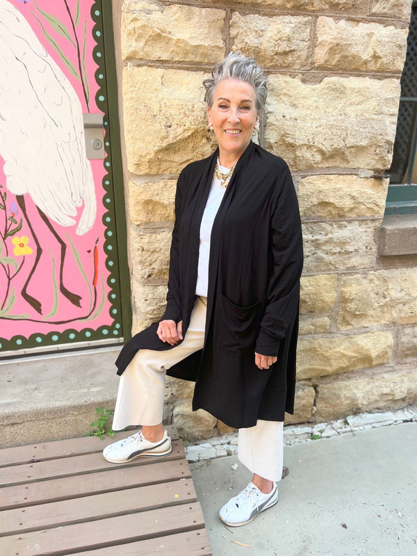 Anywear Cardigan Short - UrbanUndercover