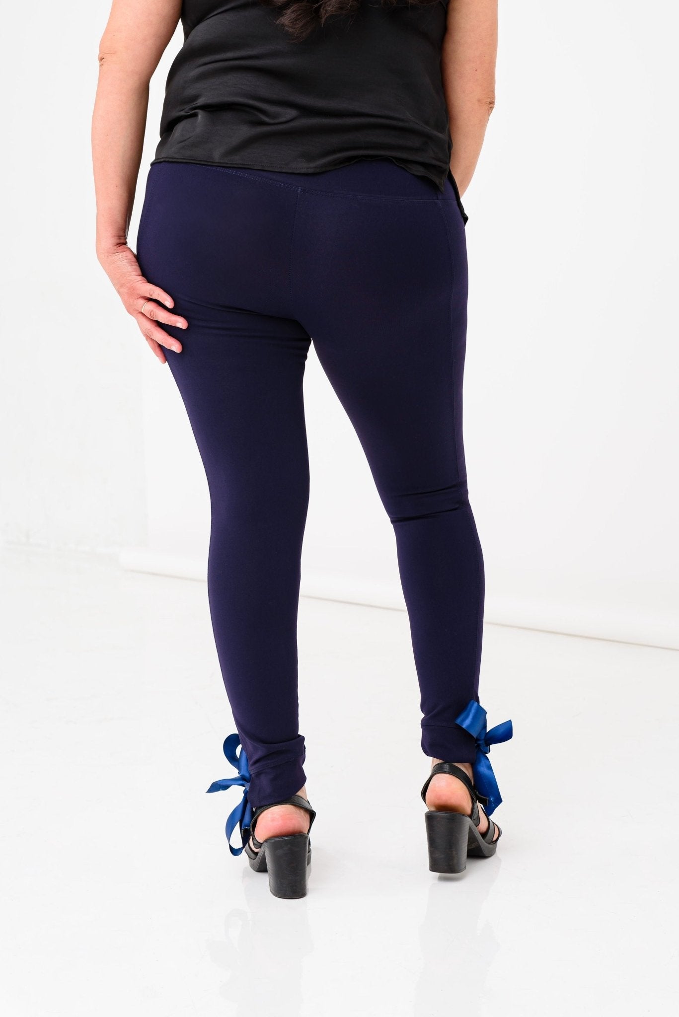 Compression Leggings with Removable Ribbons - UrbanUndercover
