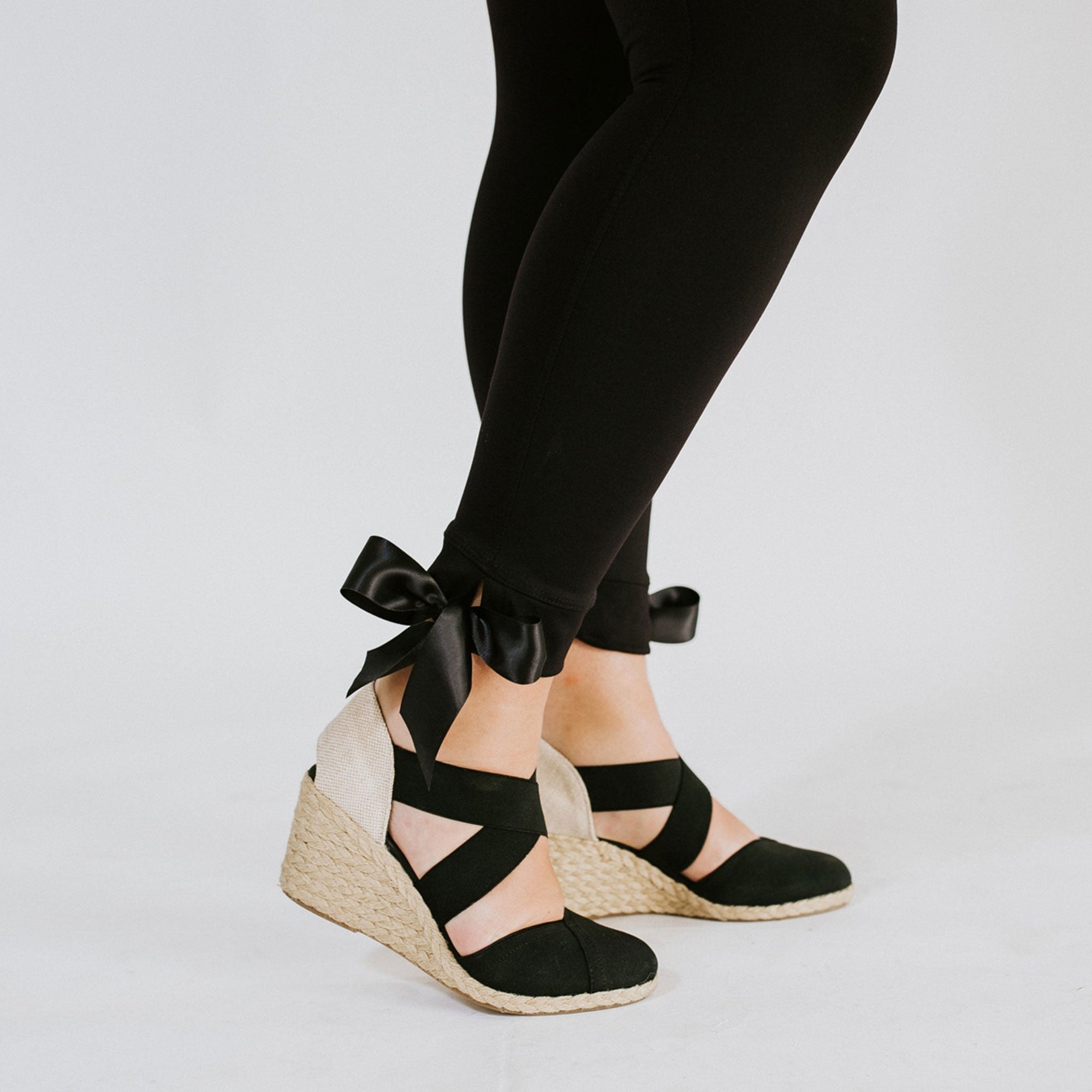 Compression Leggings with Removable Ribbons - UrbanUndercover